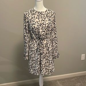 LOFT Dress Animal Print Long Sleeve Dress              Size XSmall Petite